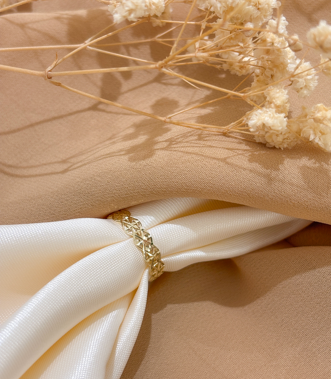 Pierścionek złoty ażurowy