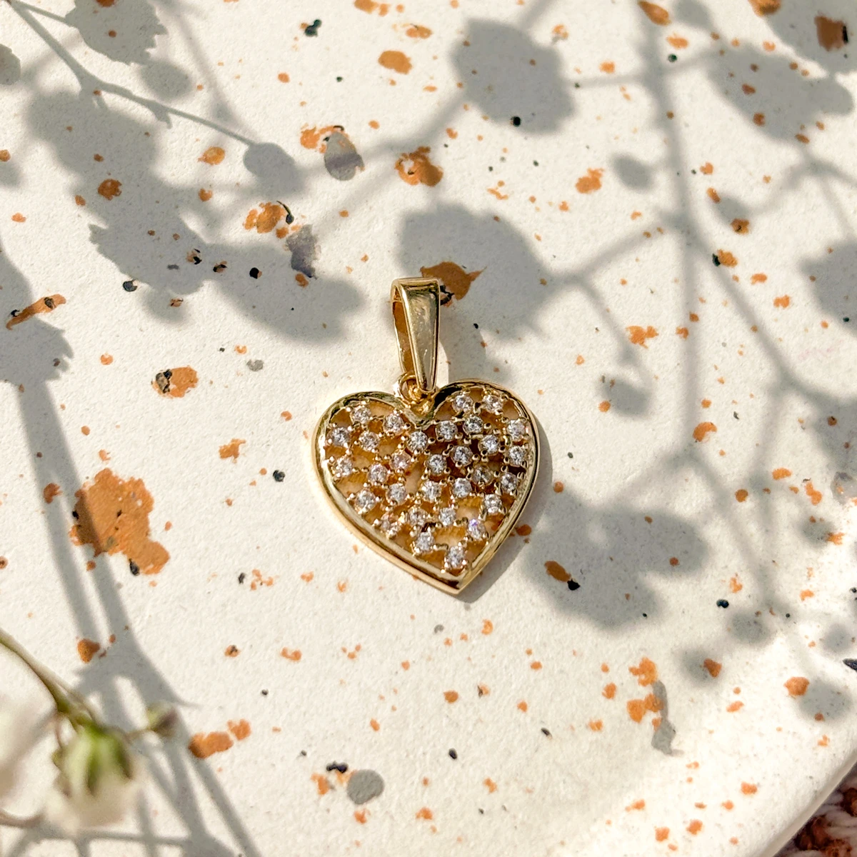 Zawieszka złota – serce z cyrkoniami