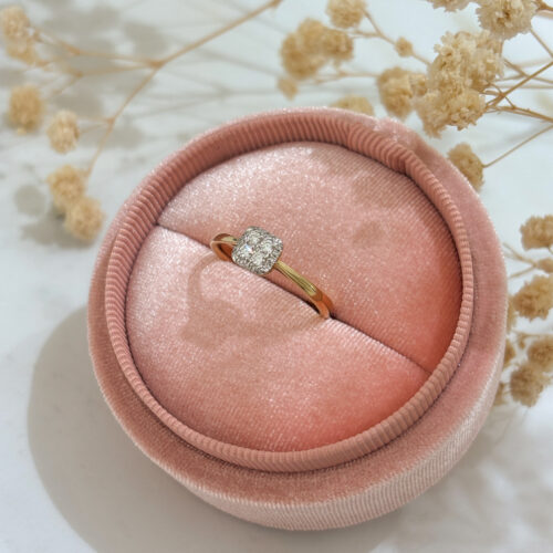 Pierścionek złoty z brylantami