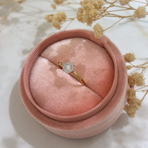 Pierścionek złoty z brylantami